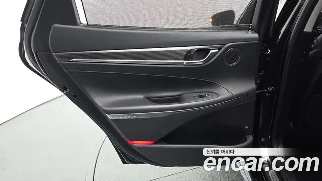 2019 Hyundai Grandeur IG Hybrid Exclusive Sold VIN KMHF2413BKA039252 – exterior detail