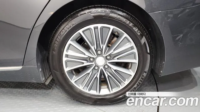 2019 Hyundai Grandeur IG Hybrid Exclusive Sold VIN KMHF2413BKA039355 – photo 34