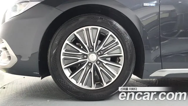 2019 Hyundai Grandeur IG Hybrid Exclusive Sold VIN KMHF2413BKA039838 – photo 18
