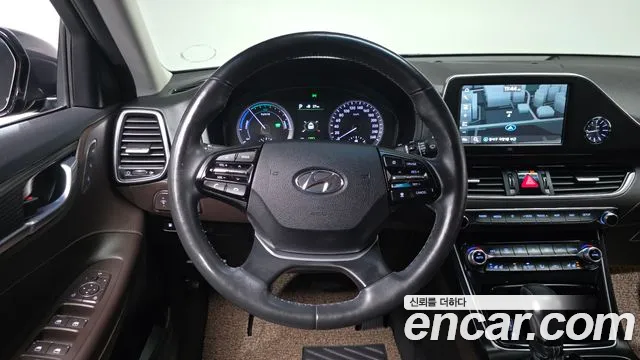 2019 Hyundai Grandeur IG Hybrid Exclusive Sold VIN KMHF2413BKA039838 – photo 19