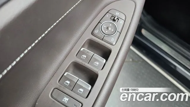 2019 Hyundai Grandeur IG Hybrid Exclusive Sold VIN KMHF2413BKA040873 – interior seats 2019 Hyundai Grandeur IG Hybrid Exclusive Sold VIN KMHF2413BKA040873 – interior seats