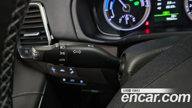 2019 Hyundai Grandeur IG Hybrid Exclusive Sold VIN KMHF2413BKA040873 – exterior detail 2019 Hyundai Grandeur IG Hybrid Exclusive Sold VIN KMHF2413BKA040873 – exterior detail