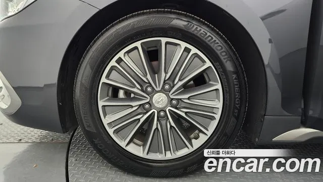 2019 Hyundai Grandeur IG Hybrid Exclusive Sold VIN KMHF2413BKA040873 – photo 19 2019 Hyundai Grandeur IG Hybrid Exclusive Sold VIN KMHF2413BKA040873 – photo 19