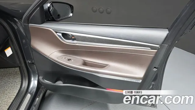 2019 Hyundai Grandeur Ig Hybrid Exclusive Sold VIN KMHF2413BKA043379 – front exterior