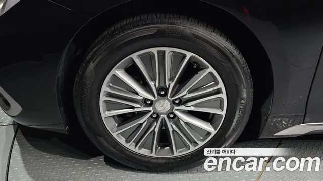 2019 Hyundai Grandeur IG Hybrid Exclusive Sold VIN KMHF2413BKA051344 – engine bay 2019 Hyundai Grandeur IG Hybrid Exclusive Sold VIN KMHF2413BKA051344 – engine bay