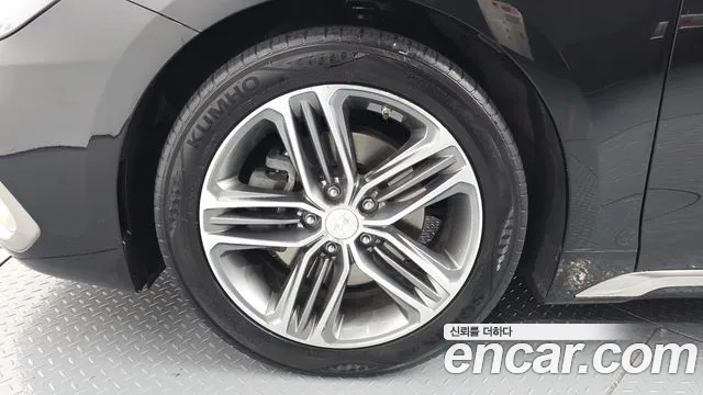 2017 Hyundai Grandeur IG 3.0 Exclusive Sold VIN KMHF241EBHA003470 – photo 15