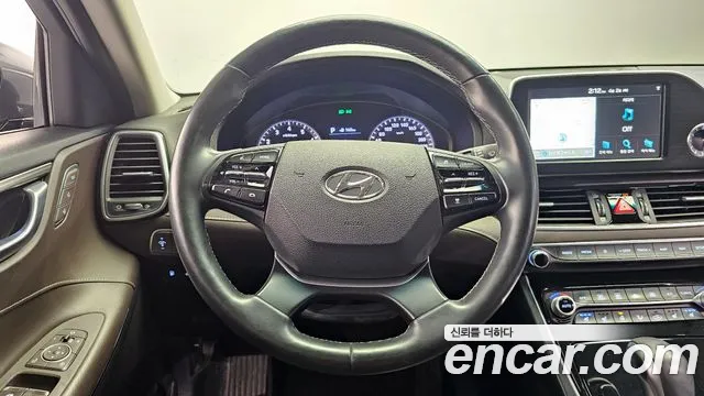 2017 Hyundai Grandeur IG 3.0 Exclusive Sold VIN KMHF241EBHA024970 – front exterior 2017 Hyundai Grandeur IG 3.0 Exclusive Sold VIN KMHF241EBHA024970 – front exterior