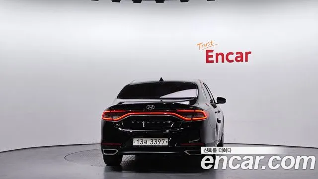 2017 Hyundai Grandeur IG 3.0 Exclusive Sold VIN KMHF241EBHA026817 – side profile