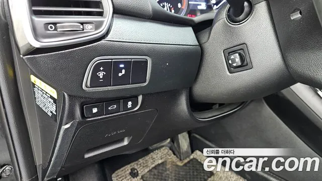 2017 Hyundai Grandeur IG 3.0 Exclusive Sold VIN KMHF241EBHA026817 – exterior detail