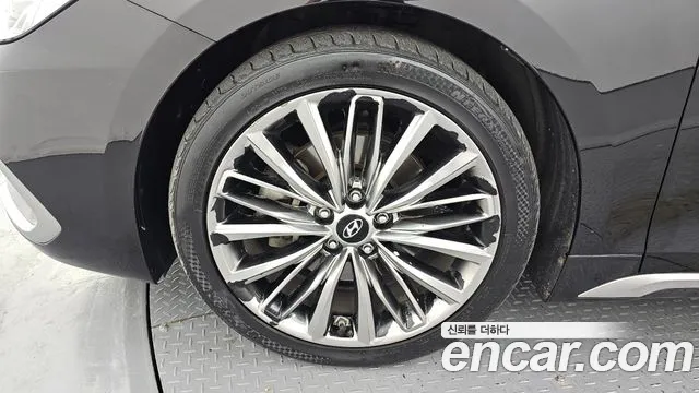 2017 Hyundai Grandeur IG 3.0 Exclusive Sold VIN KMHF241EBHA026817 – photo 12