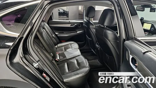 2018 Hyundai Grandeur IG 3.0 Exclusive Sold VIN KMHF241EBJA054881 – trunk area