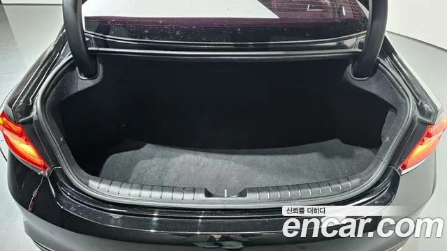 2018 Hyundai Grandeur IG 3.0 Exclusive Sold VIN KMHF241EBJA054881 – photo 13