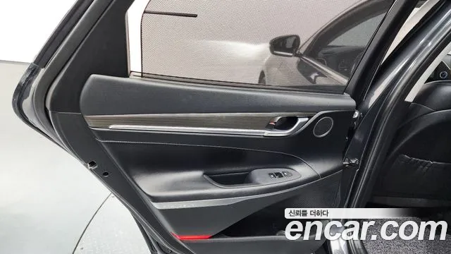 2018 Hyundai Grandeur IG 3.0 Exclusive Sold VIN KMHF241EBJA065058 – trunk area 2018 Hyundai Grandeur IG 3.0 Exclusive Sold VIN KMHF241EBJA065058 – trunk area