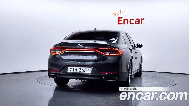 2018 Hyundai Grandeur IG 3.0 Exclusive Sold VIN KMHF241EBJA065058 – photo 13 2018 Hyundai Grandeur IG 3.0 Exclusive Sold VIN KMHF241EBJA065058 – photo 13