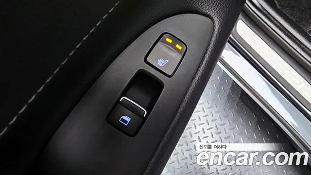 2018 Hyundai Grandeur IG 3.0 Exclusive Sold VIN KMHF241EBJA065772 – exterior detail
