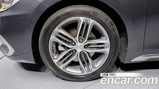 2018 Hyundai Grandeur IG 3.0 Exclusive Sold VIN KMHF241EBJA065772 – undercarriage