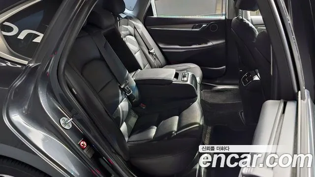 2018 Hyundai Grandeur IG 3.0 Exclusive Sold VIN KMHF241EBJA065772 – photo 16