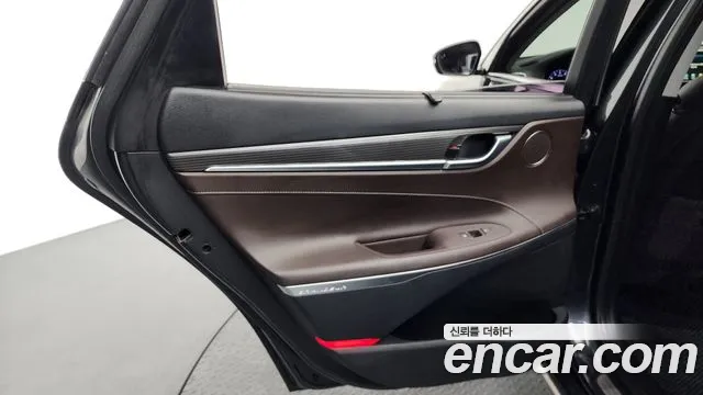 2018 Hyundai Grandeur IG 3.0 Exclusive Sold VIN KMHF241EBJA068546 – undercarriage