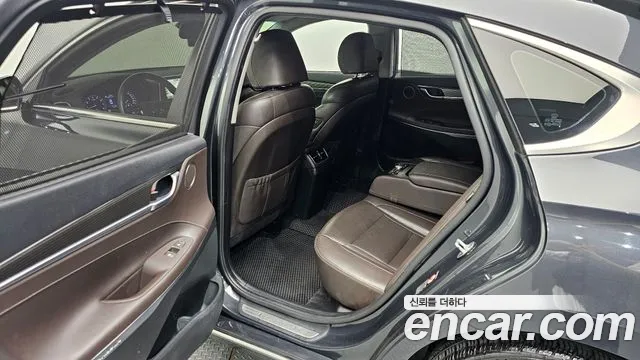 2018 Hyundai Grandeur IG 3.0 Exclusive Sold VIN KMHF241EBJA078534 – rear exterior