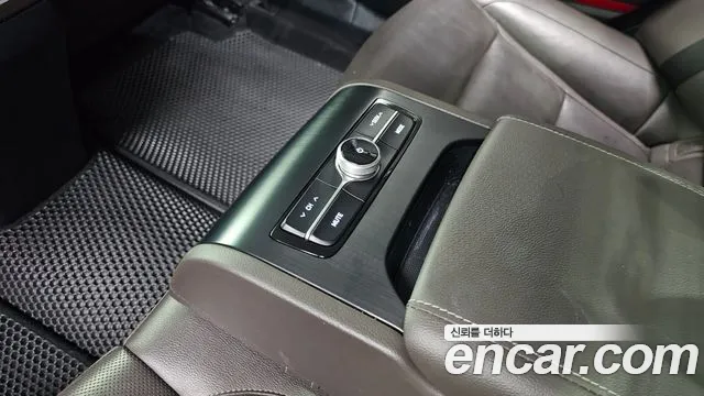 2018 Hyundai Grandeur IG 3.0 Exclusive Sold VIN KMHF241EBJA078534 – engine bay