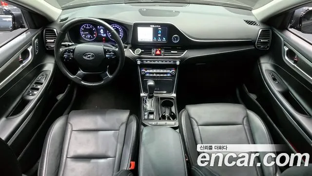 2018 Hyundai Grandeur Ig 3.0 Exclusive Sold VIN KMHF241EBJA083802 – front exterior