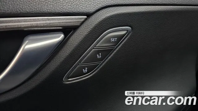 2018 Hyundai Grandeur IG 3.0 Exclusive Sold VIN KMHF241EBJA089887 – engine bay