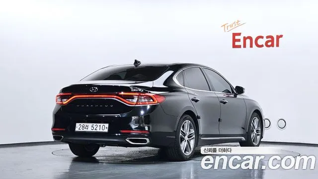 2018 Hyundai Grandeur IG 3.0 Exclusive Sold VIN KMHF241EBJA089887 – exterior detail