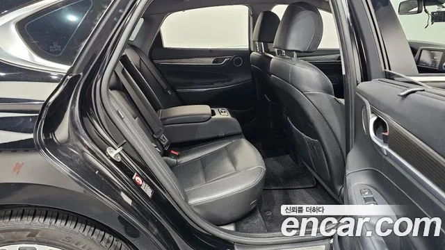 2018 Hyundai Grandeur IG 3.0 Exclusive Sold VIN KMHF241EBJA089887 – photo 14