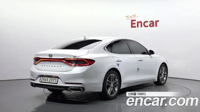 2018 Hyundai Grandeur IG 3.0 Exclusive Sold VIN KMHF241EBJA102274 – photo 12 2018 Hyundai Grandeur IG 3.0 Exclusive Sold VIN KMHF241EBJA102274 – photo 12