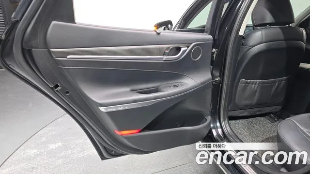 2018 Hyundai Grandeur IG 3.0 Exclusive Sold VIN KMHF241EBJA103167 – photo 12