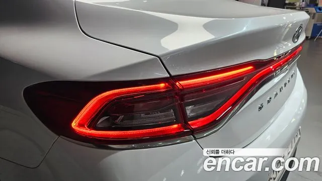 2018 Hyundai Grandeur IG 3.0 Exclusive Sold VIN KMHF241EBJA107272 – dashboard