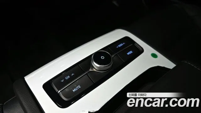 2018 Hyundai Grandeur IG 3.0 Exclusive Sold VIN KMHF241EBJA107272 – photo 18