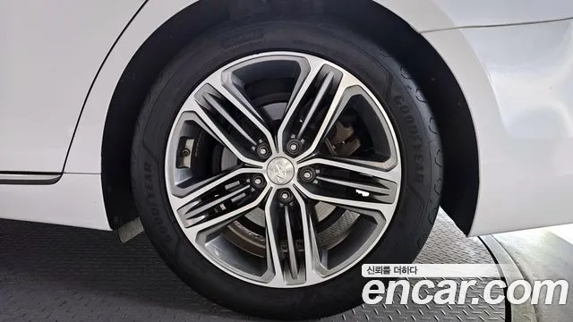 2018 Hyundai Grandeur IG 3.0 Exclusive Sold VIN KMHF241EBJA107272 – photo 30