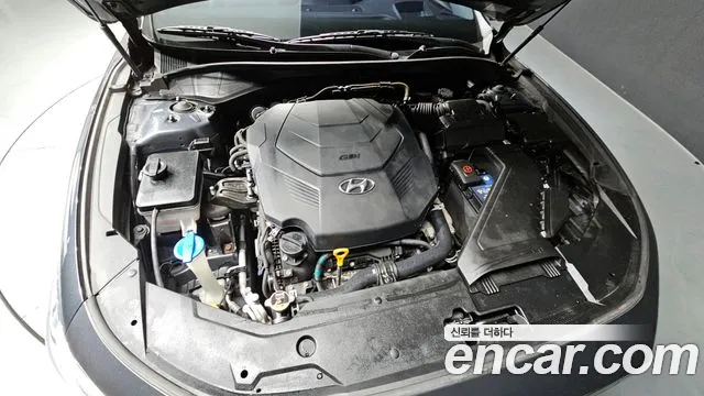 2018 Hyundai Grandeur IG 3.0 Exclusive Sold VIN KMHF241EBJA121702 – undercarriage 2018 Hyundai Grandeur IG 3.0 Exclusive Sold VIN KMHF241EBJA121702 – undercarriage