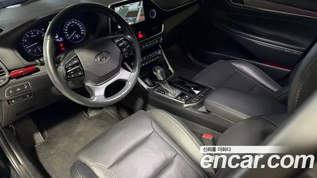2018 Hyundai Grandeur IG 3.0 Exclusive Sold VIN KMHF241EBJA121702 – trunk area 2018 Hyundai Grandeur IG 3.0 Exclusive Sold VIN KMHF241EBJA121702 – trunk area