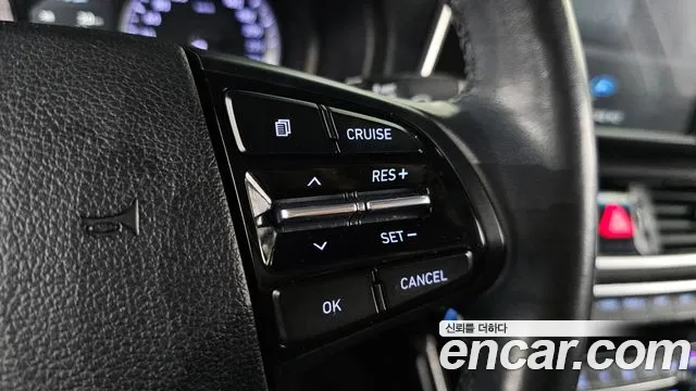 2018 Hyundai Grandeur IG 3.0 Exclusive Sold VIN KMHF241EBJA123933 – dashboard