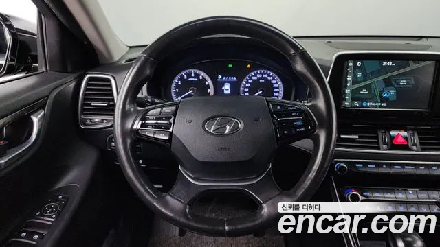 2017 Hyundai Grandeur IG 3.0 LPi Modern Basic (Rental Car) Sold VIN KMHF241NBHA037057 – dashboard
