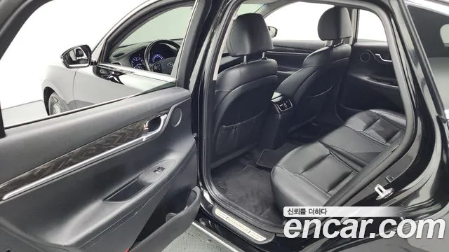 2017 Hyundai Grandeur IG 3.0 LPi Modern Basic (Rental Car) Sold VIN KMHF241NBHA037057 – photo 18