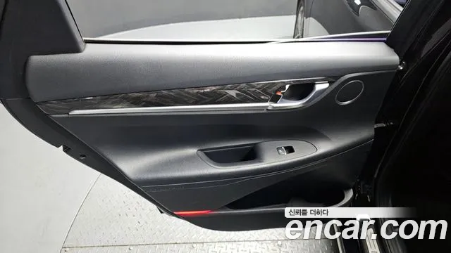 2019 Hyundai Grandeur IG 3.0 LPi Modern Basic (Rental Car) Sold VIN KMHF241NBKA234677 – front exterior 2019 Hyundai Grandeur IG 3.0 LPi Modern Basic (Rental Car) Sold VIN KMHF241NBKA234677 – front exterior