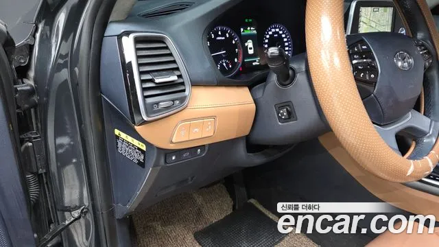 2017 Hyundai Grandeur IG 3.0 Exclusive Sold VIN KMHF341EBHA038462 – exterior detail 2017 Hyundai Grandeur IG 3.0 Exclusive Sold VIN KMHF341EBHA038462 – exterior detail
