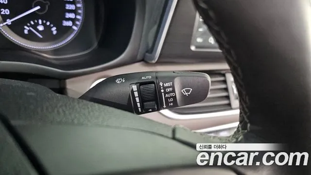 2018 Hyundai Grandeur IG 3.0 Exclusive Sold VIN KMHF341EBJA057669 – side profile