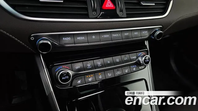 2018 Hyundai Grandeur IG 3.0 Exclusive Sold VIN KMHF341EBJA057669 – engine bay