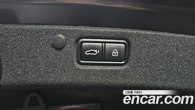 2018 Hyundai Grandeur IG 3.0 Exclusive Sold VIN KMHF341EBJA076555 – dashboard