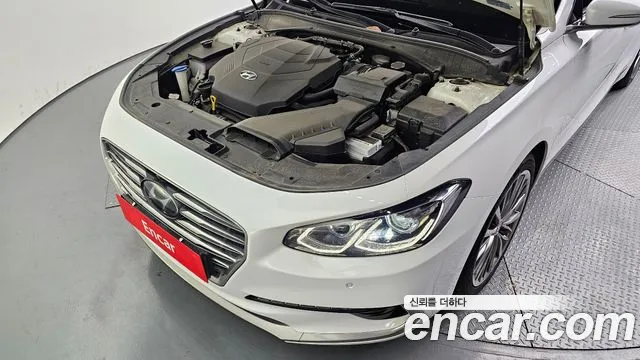 2018 Hyundai Grandeur IG 3.0 Exclusive Sold VIN KMHF341EBJA127729 – trunk area