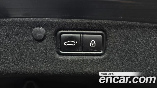 2018 Hyundai Grandeur Ig 3.0 Exclusive Sold VIN KMHF341EBJA143558 – front exterior 2018 Hyundai Grandeur Ig 3.0 Exclusive Sold VIN KMHF341EBJA143558 – front exterior
