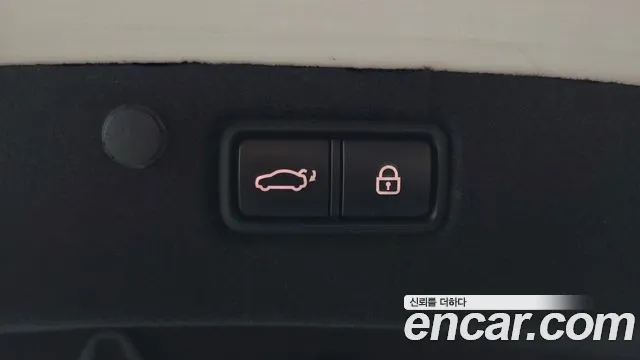 2018 Hyundai Grandeur IG 3.0 Exclusive Sold VIN KMHF341EBJA158747 – interior seats