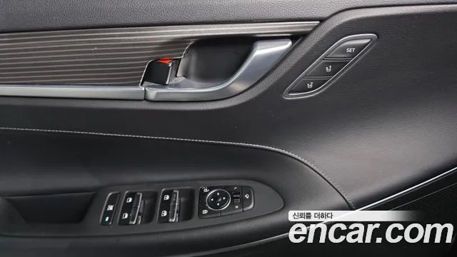 2018 Hyundai Grandeur Ig 3.0 Exclusive Sold VIN KMHF341EBJA164261 – front exterior