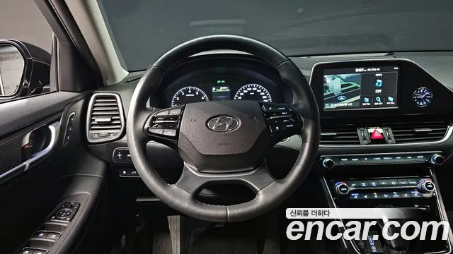 2019 Hyundai Grandeur IG 3.0 Exclusive Sold VIN KMHF341EBKA218792 – trunk area 2019 Hyundai Grandeur IG 3.0 Exclusive Sold VIN KMHF341EBKA218792 – trunk area