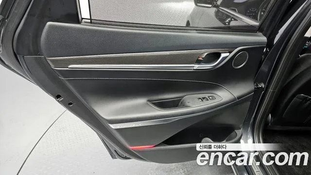 2019 Hyundai Grandeur IG 3.0 Exclusive Sold VIN KMHF341EBKA221377 – trunk area 2019 Hyundai Grandeur IG 3.0 Exclusive Sold VIN KMHF341EBKA221377 – trunk area