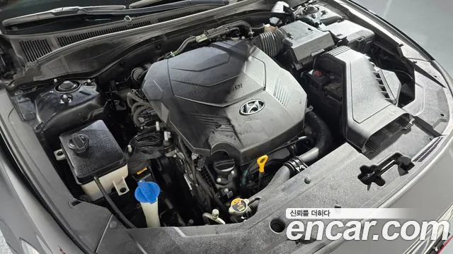 2019 Hyundai Grandeur IG 3.0 Exclusive Sold VIN KMHF341EBKA235763 – side profile